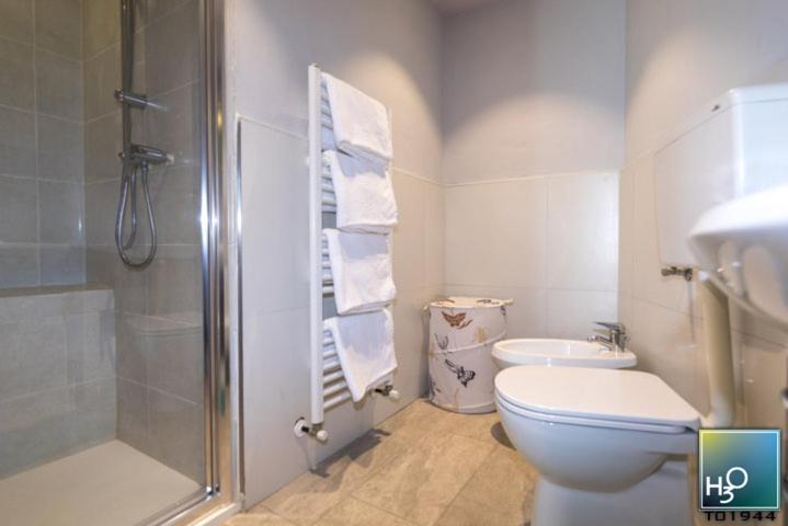 H3O Lago Di Garda Desenzano del Garda Habitación foto