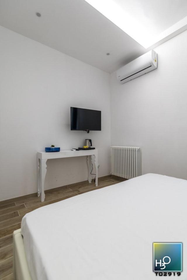 H3O Lago Di Garda Desenzano del Garda Habitación foto