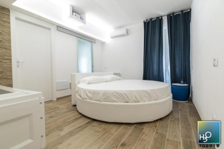 H3O Lago Di Garda Desenzano del Garda Habitación foto
